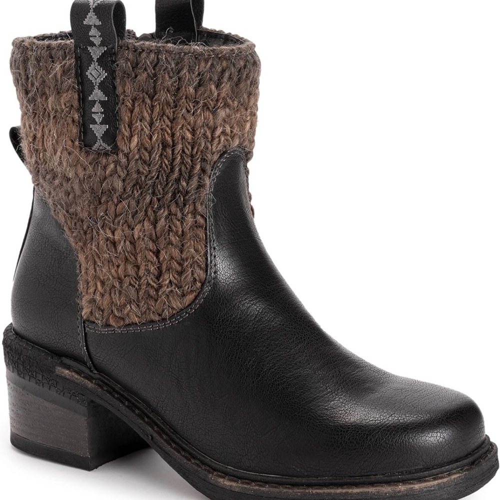 MUK LUKS Women's Arya Arlene Boots Sz 8.5 M